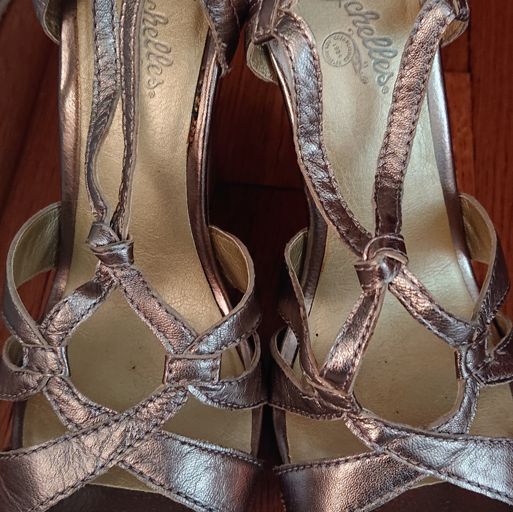 Seychelles silver heels - size 7